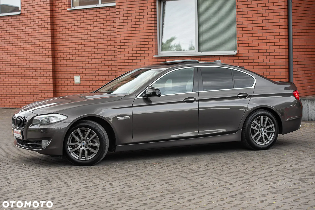BMW Seria 5 520d Luxury Line - 7