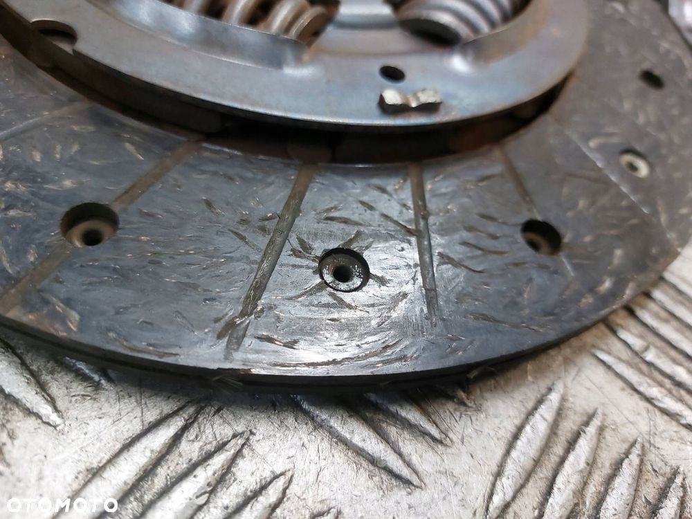 SPRZĘGŁO TARCZA + DOCISK HYUNDAI I30 I LIFT 1.6 CRDI - 6