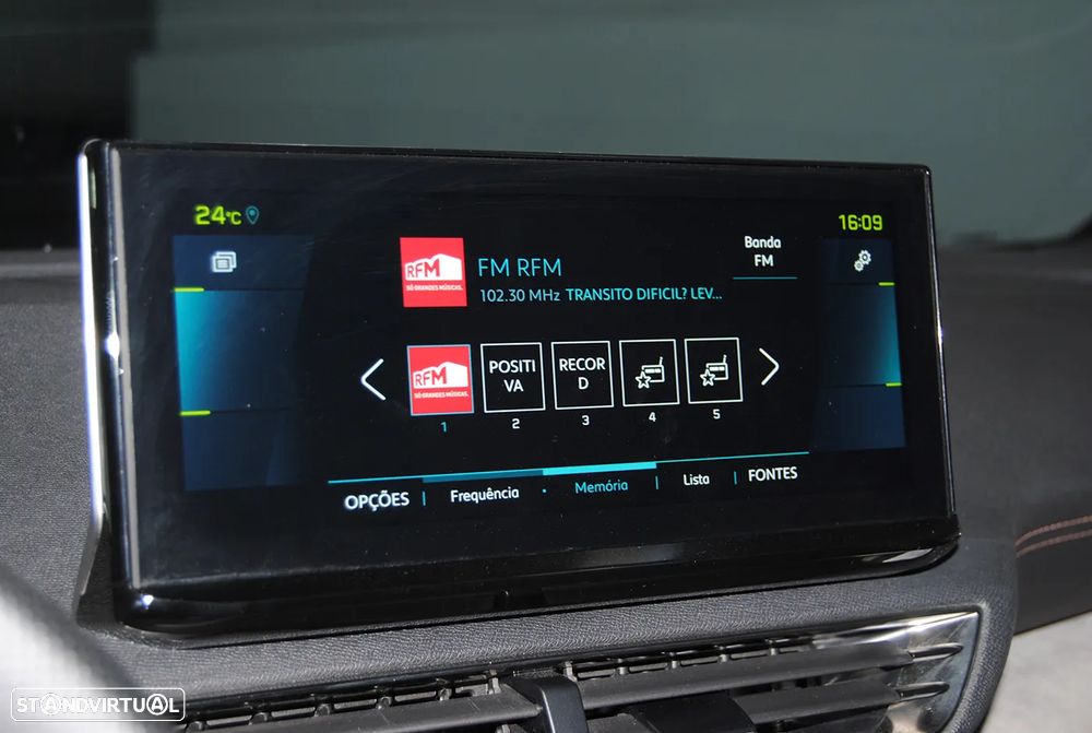 Peugeot 3008 1.6 Hybrid GT e-EAT8 - 32