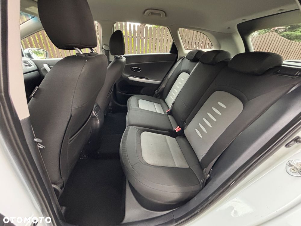 Kia Ceed 1.6 CRDi 128 ISG SW Dream-Team Edition - 18