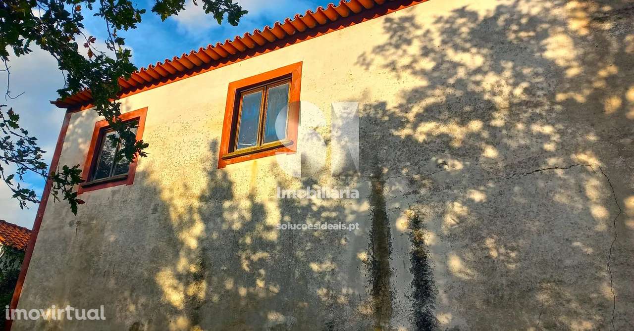 Moradia para Restaurar T2+3 - Grande imagem: 3/33