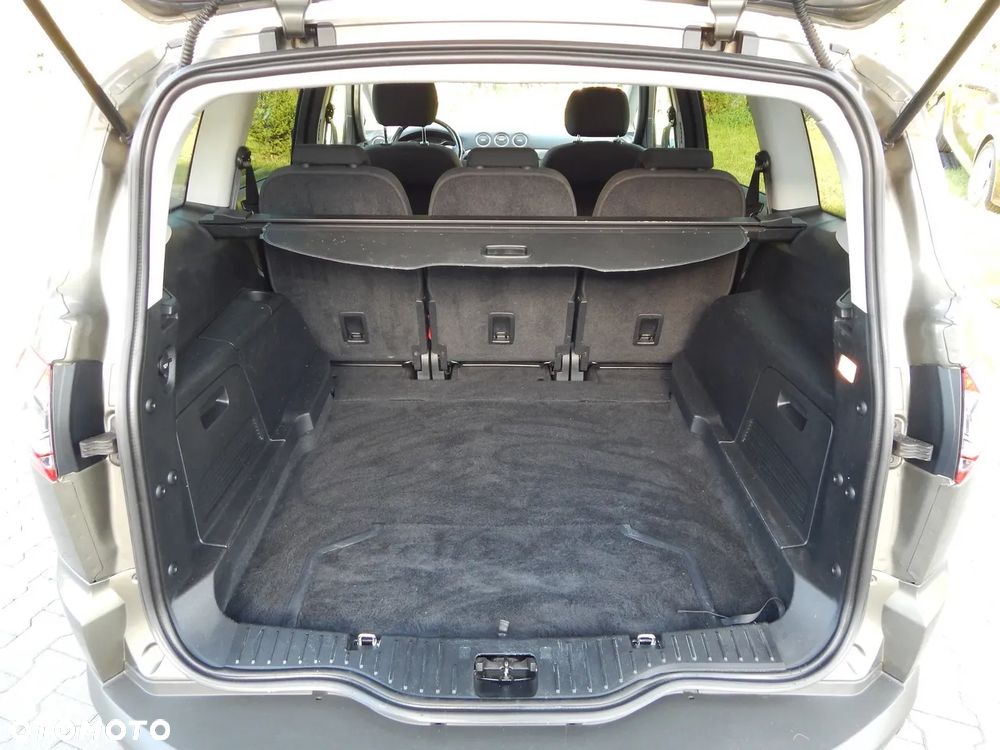 Ford S-Max 2.0 TDCi DPF Champions Edition - 15