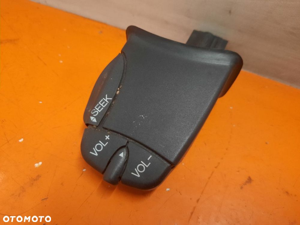 FORD FUSION I 02-05 PRZEŁĄCZNIK PANEL STEROWANIA RADIA G952A - 2