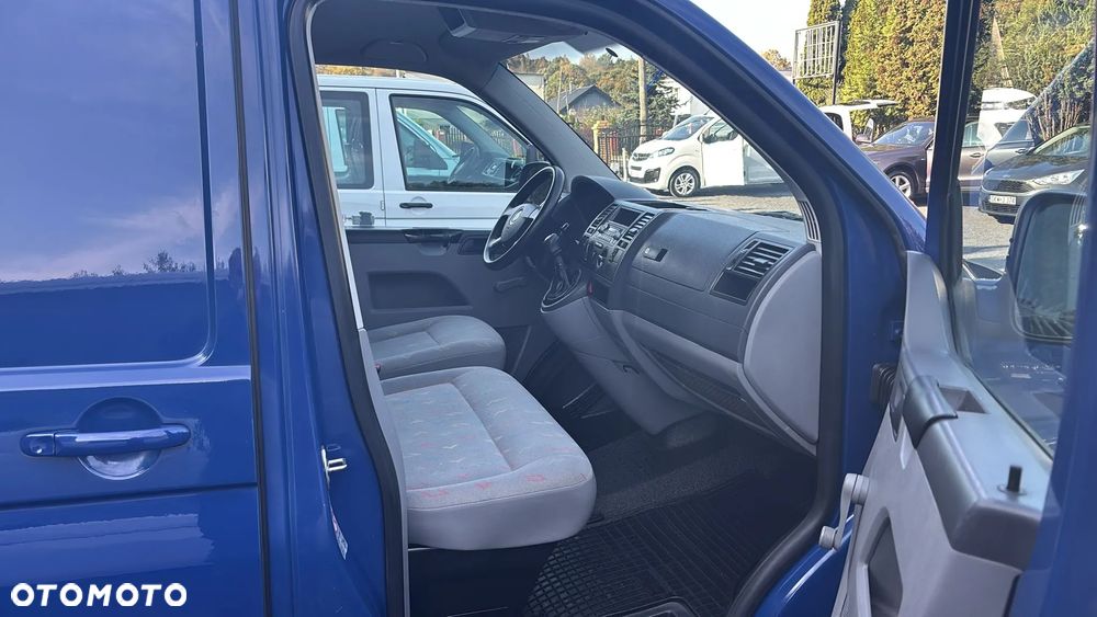 Volkswagen Transporter T5 - 11
