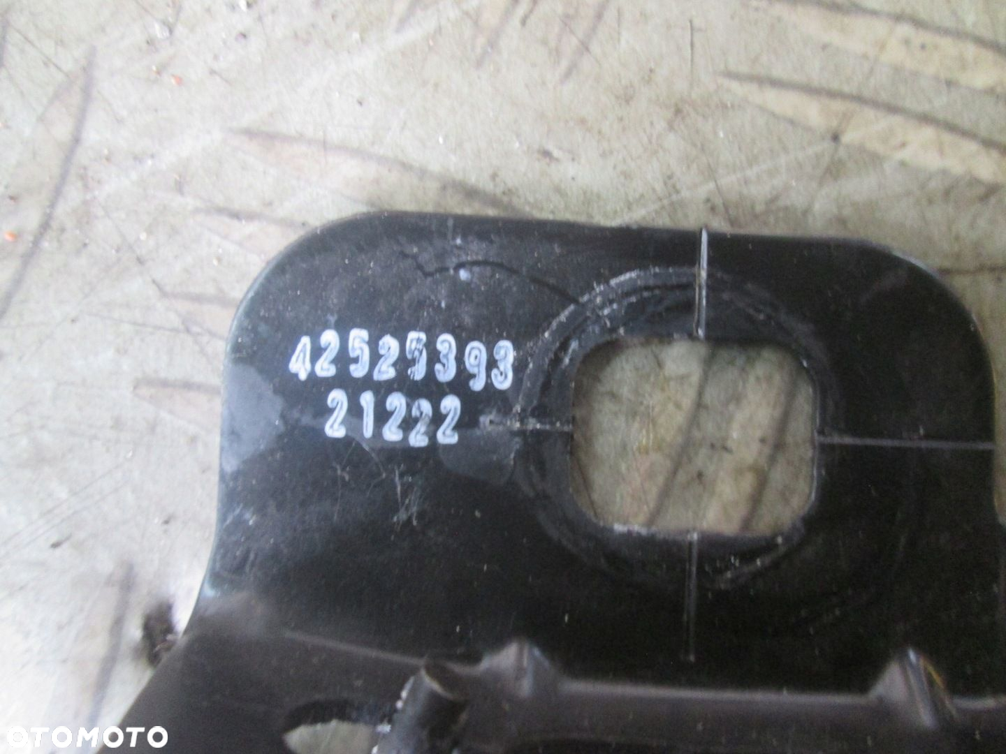 ZAMEK MASKI POKRYWY SILNIKA OPEL MOKKA 42525393 - 4