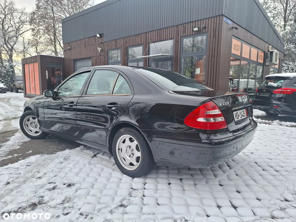 Mercedes-Benz Klasa E 220 CDI Classic DPF - 8