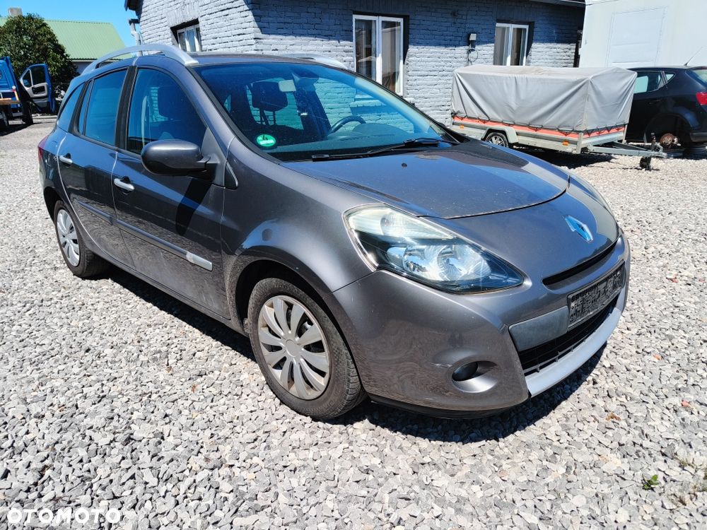 Renault Clio - 1