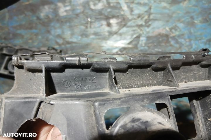 Suport bara spate dreapta 5K6807394 5K6807393 5K6807394 5K6807393 Vol - 6