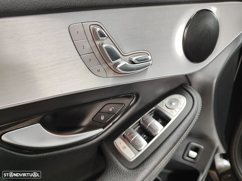 Mercedes-Benz GLC 300 de Coupe 4Matic 9G-TRONIC Edition AMG Line - 24