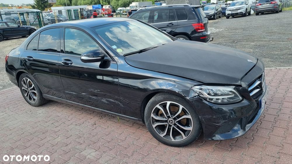 Mercedes-Benz Klasa C 180 d 9G-TRONIC - 19