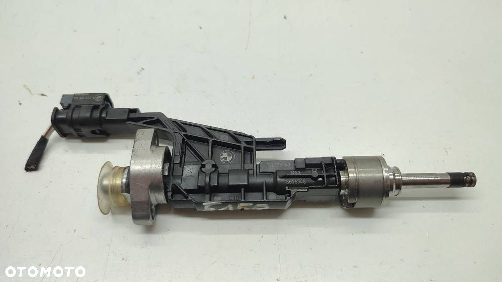 WTRYSKIWACZ PALIWA 102135-41 BMW G20 G21 330E 2021 - 1