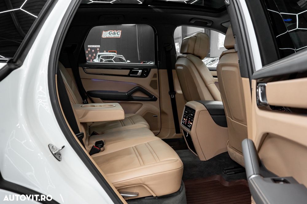 Porsche Cayenne E-Hybrid Tiptronic S - 18