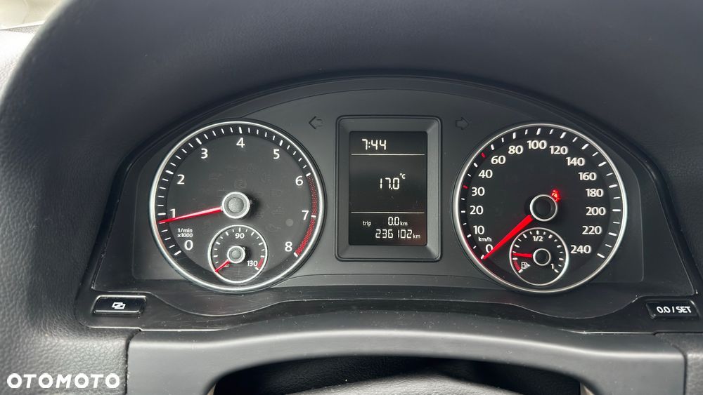 Volkswagen Golf Plus 1.6 Comfortline - 29