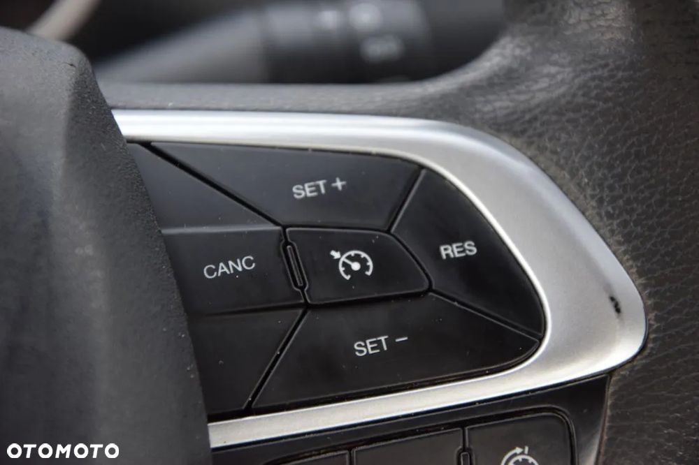 Iveco DAILY 35C12*WYWROTKA​*2.3HPI​*120KM​*TEMPOMAT​*KLIMATYZACJA​*4 - 17