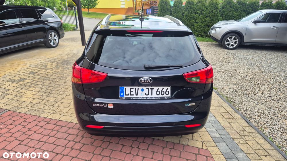 Kia Ceed 1.0 T-GDI ISG Dream-Team Edition - 13