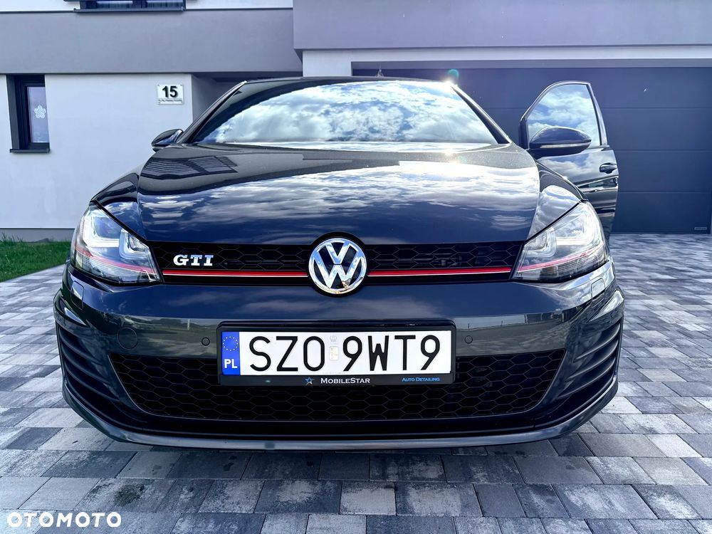 Volkswagen Golf GTI BlueMotion Technology - 37