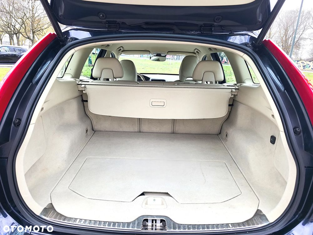 Volvo XC 60 D4 Drive-E Momentum - 10