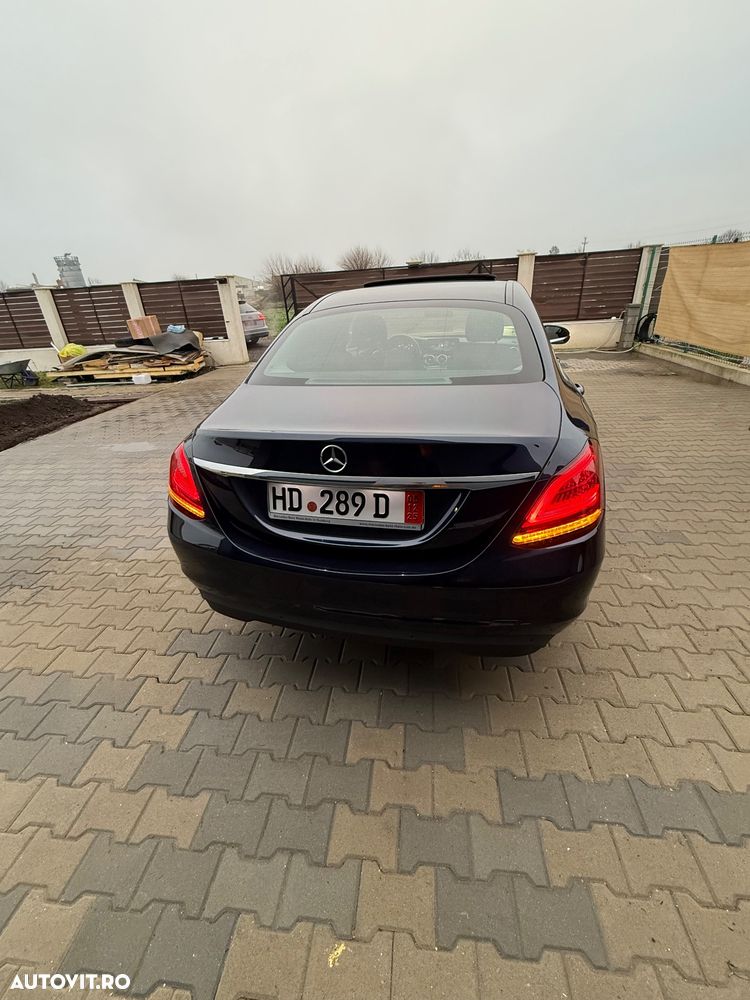 Mercedes-Benz C 220 d T 9G-TRONIC - 8