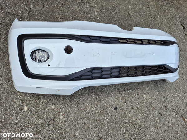 VW Up lifting 16- zderzak przedni kratka halogen