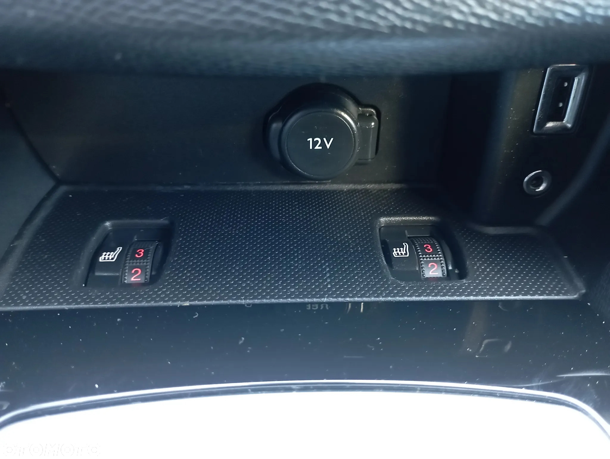 Peugeot 308 SW 1.6 BlueHDi Active S&S - 12