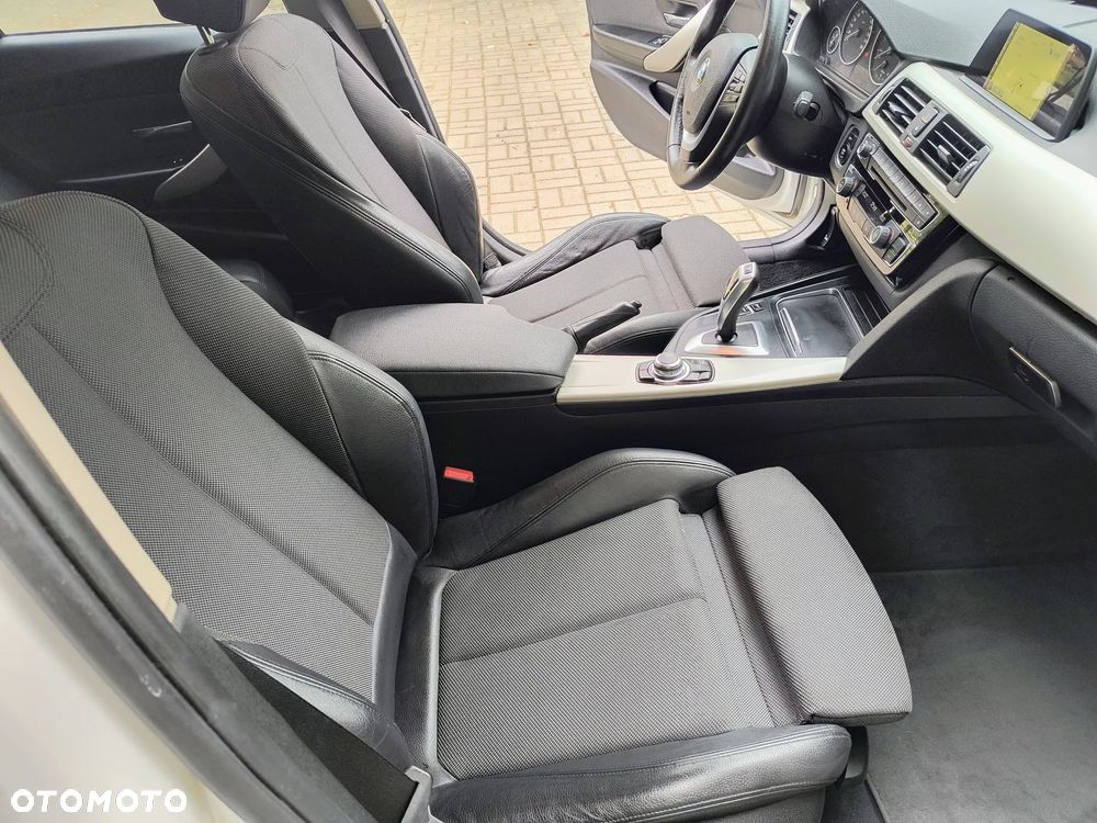 BMW Seria 3 318i - 10