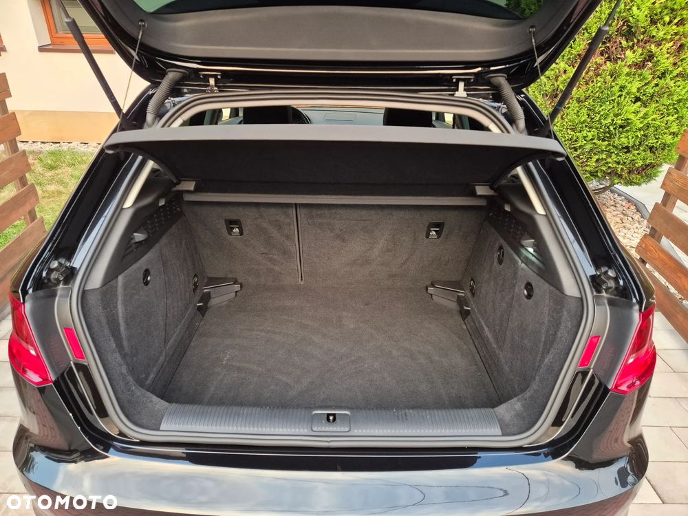 Audi A3 Sportback 1.6 TDI (clean diesel) S tronic Ambiente - 13
