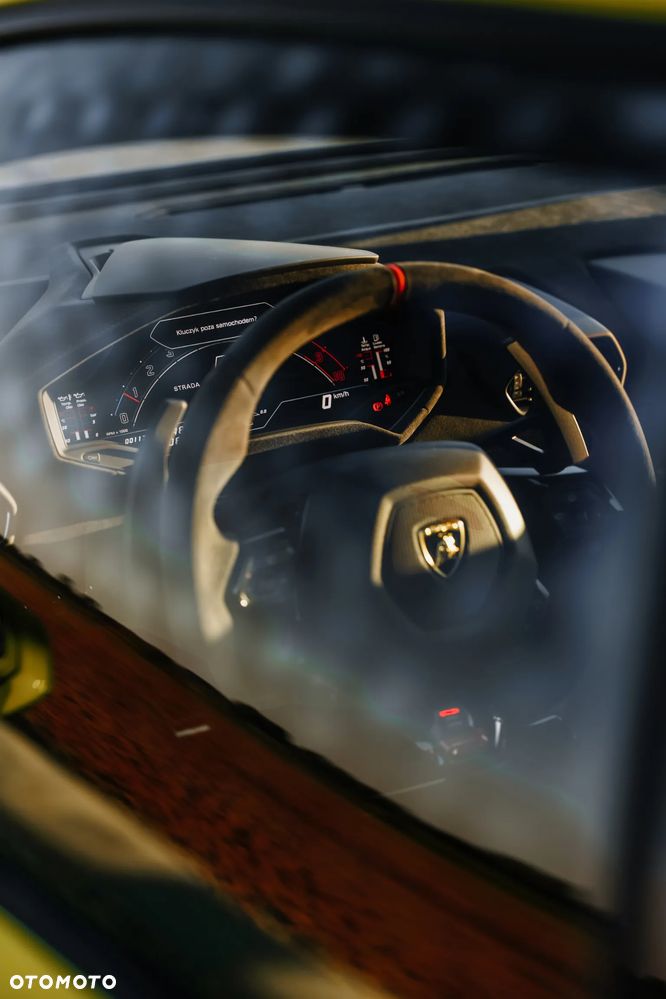 Lamborghini Huracan - 33