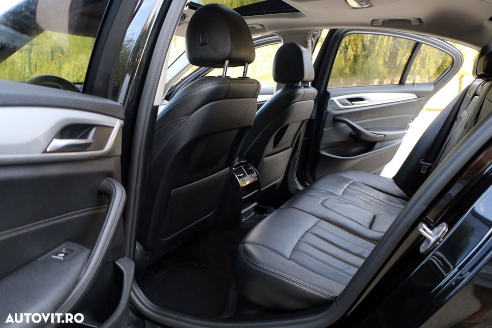 BMW Seria 5 520d Aut. - 10