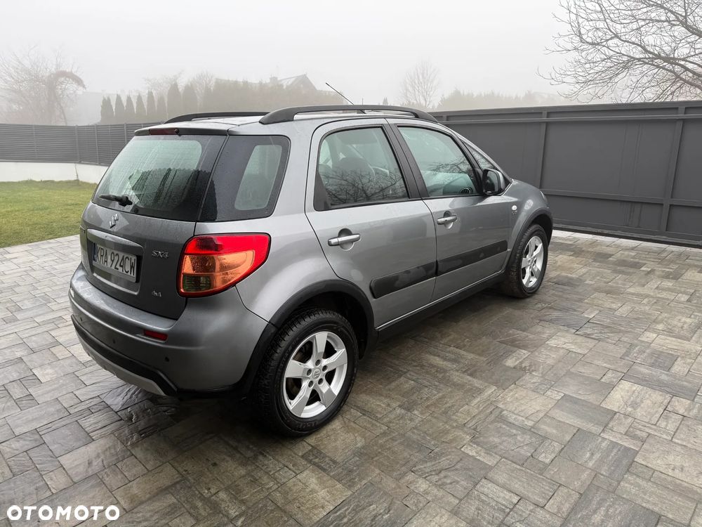Suzuki SX4 2.0 DDiS 4x4 Comfort - 3