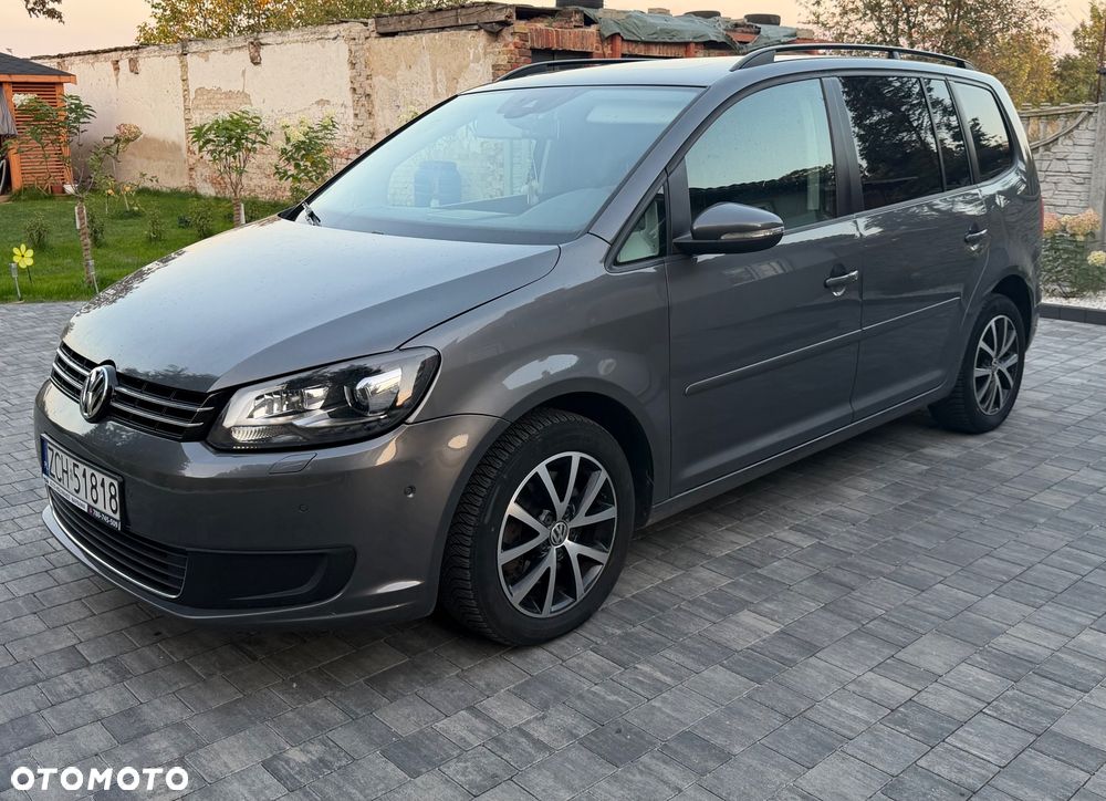 Volkswagen Touran - 1
