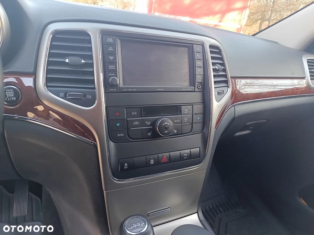 Jeep Grand Cherokee - 18