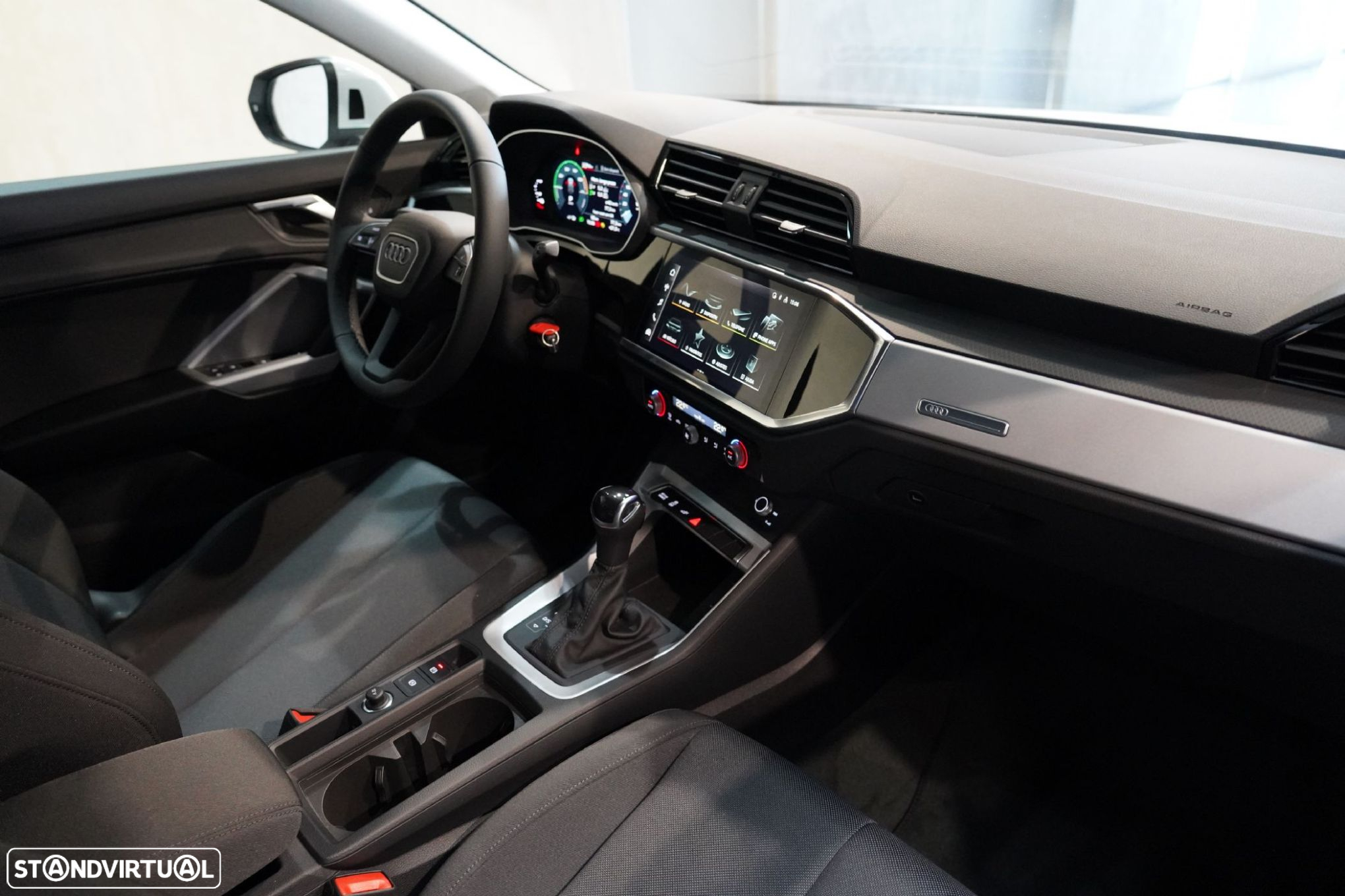 Audi Q3 Sportback 45 TFSIe S tronic - 24