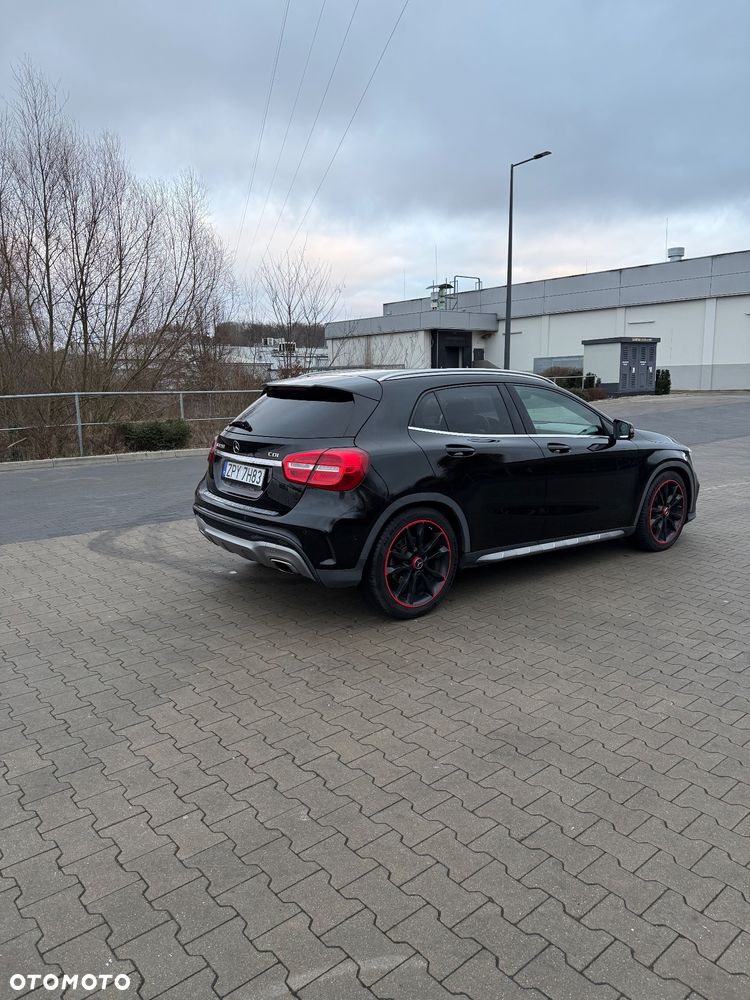 Mercedes-Benz GLA 200 (CDI) d 7G-DCT AMG Line - 3