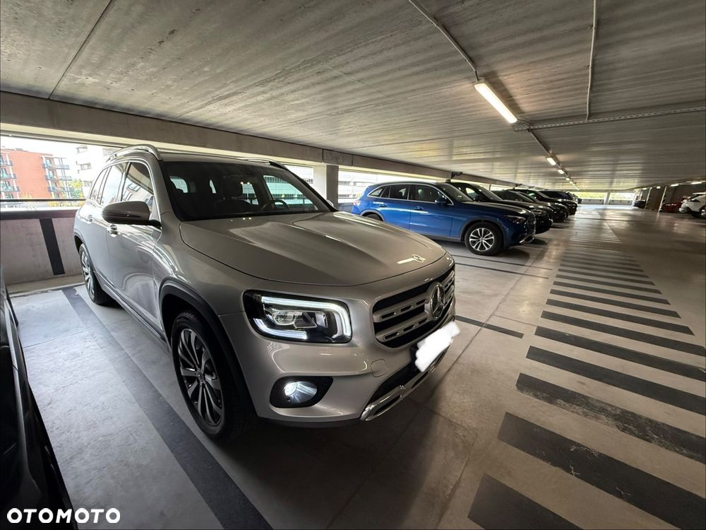 Mercedes-Benz GLB - 21