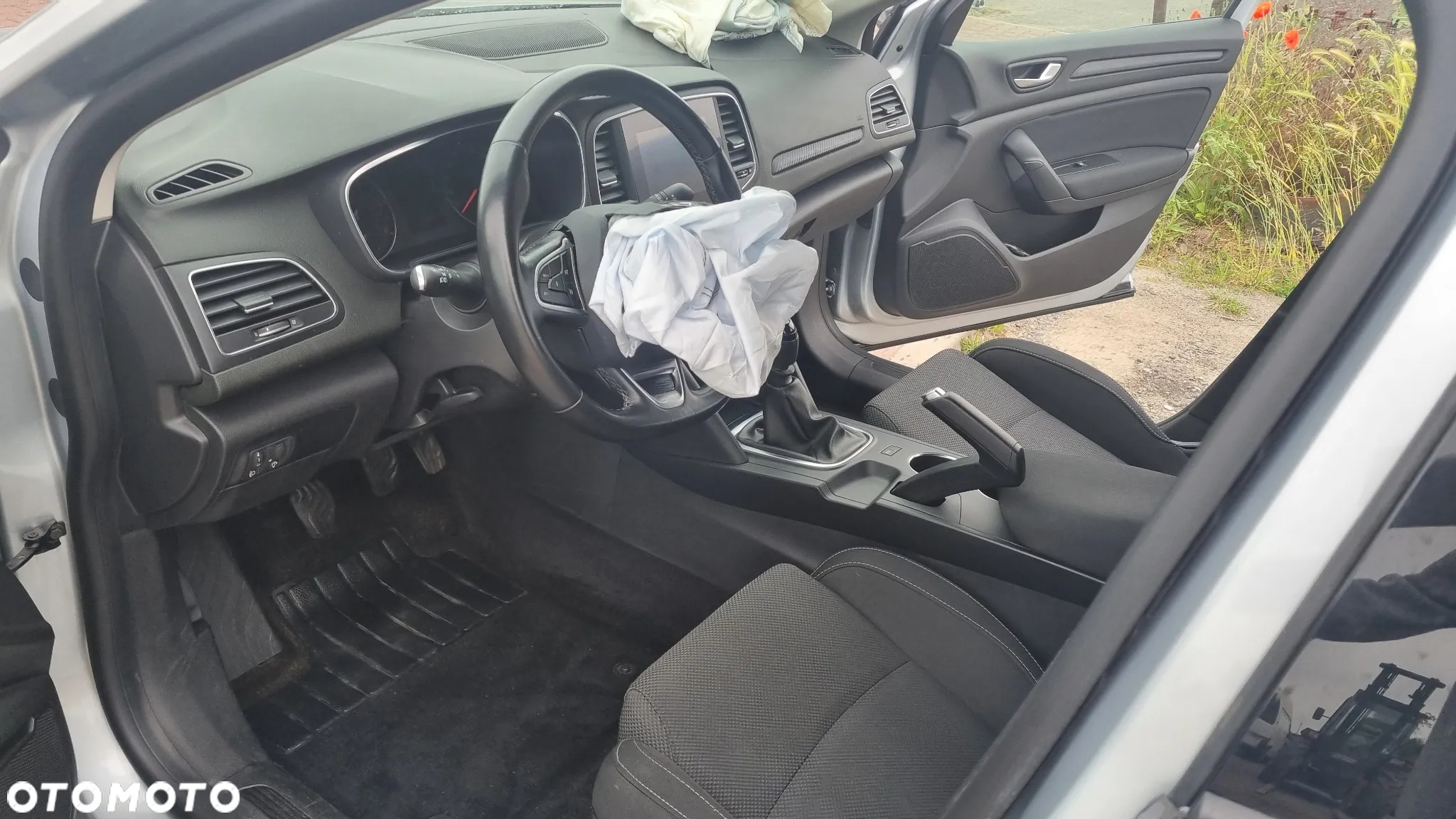 Renault Megane 1.5 Blue dCi Business - 22