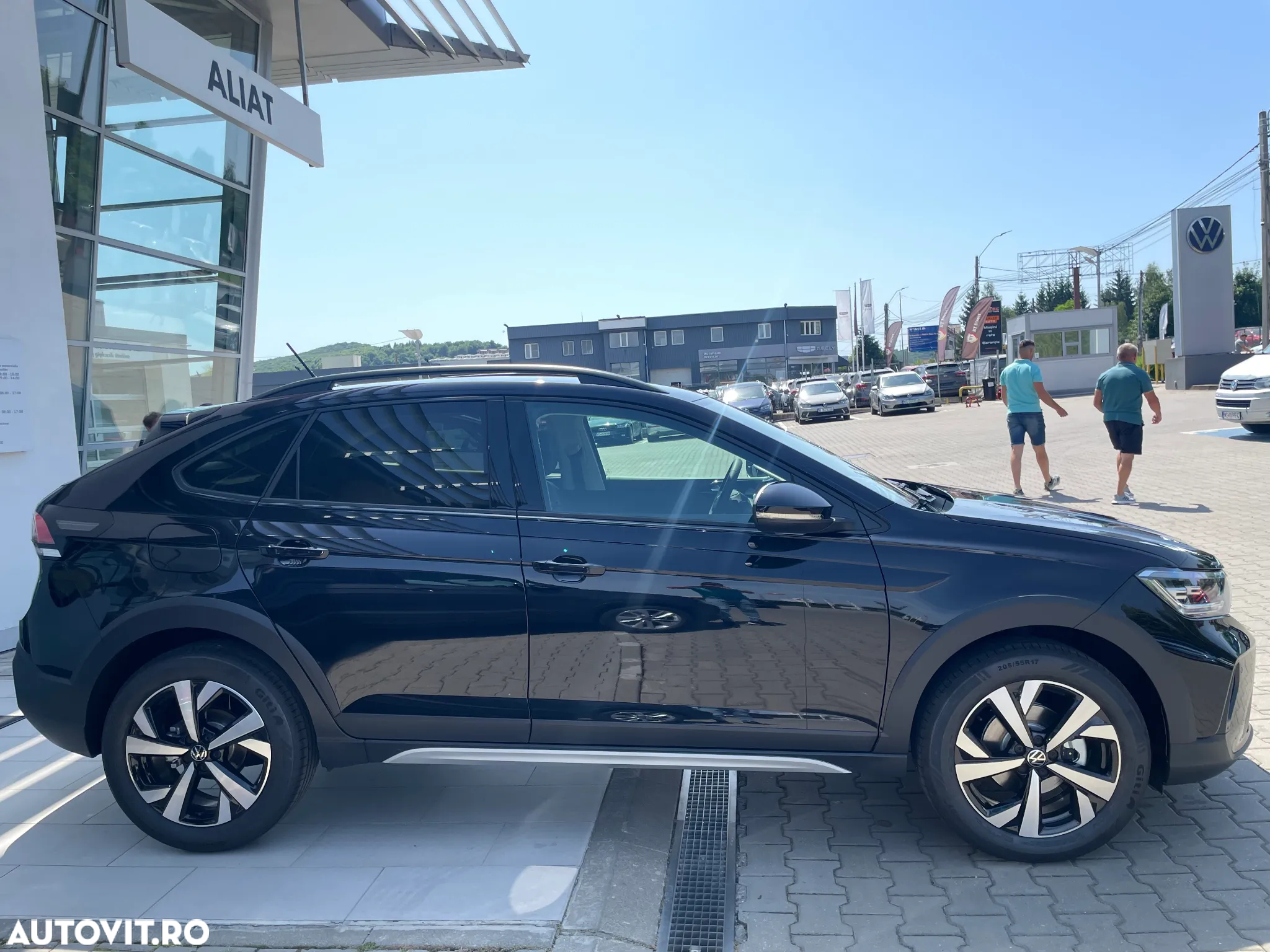 Volkswagen Taigo 1.0 TSI DSG Life - 3