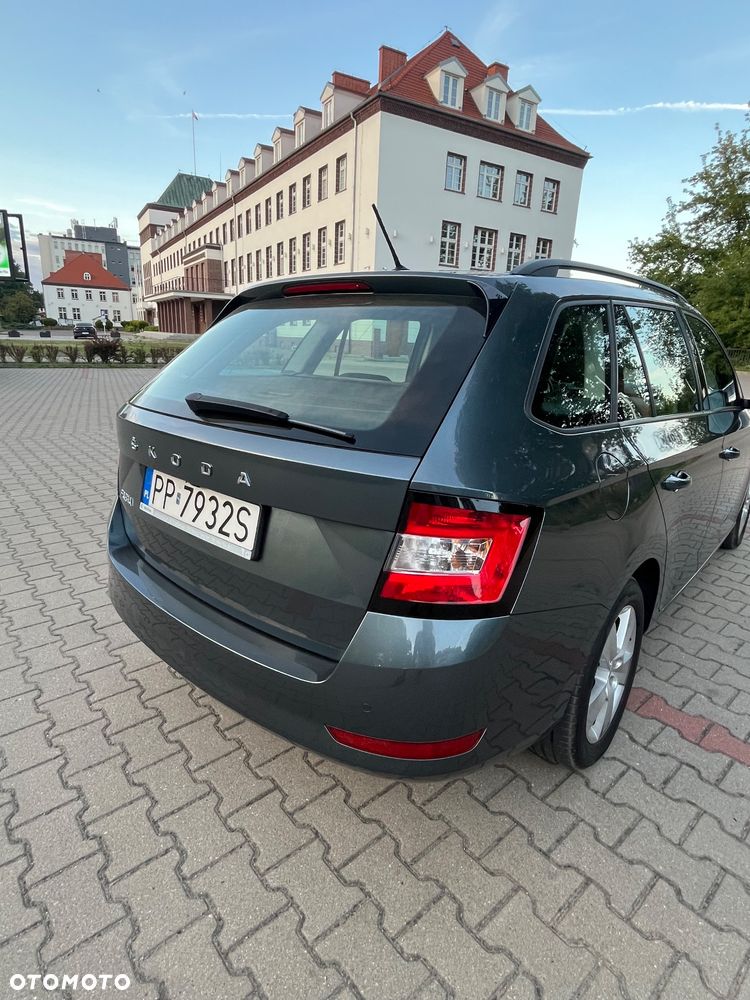 Skoda Fabia 1.0 TSI Style - 10