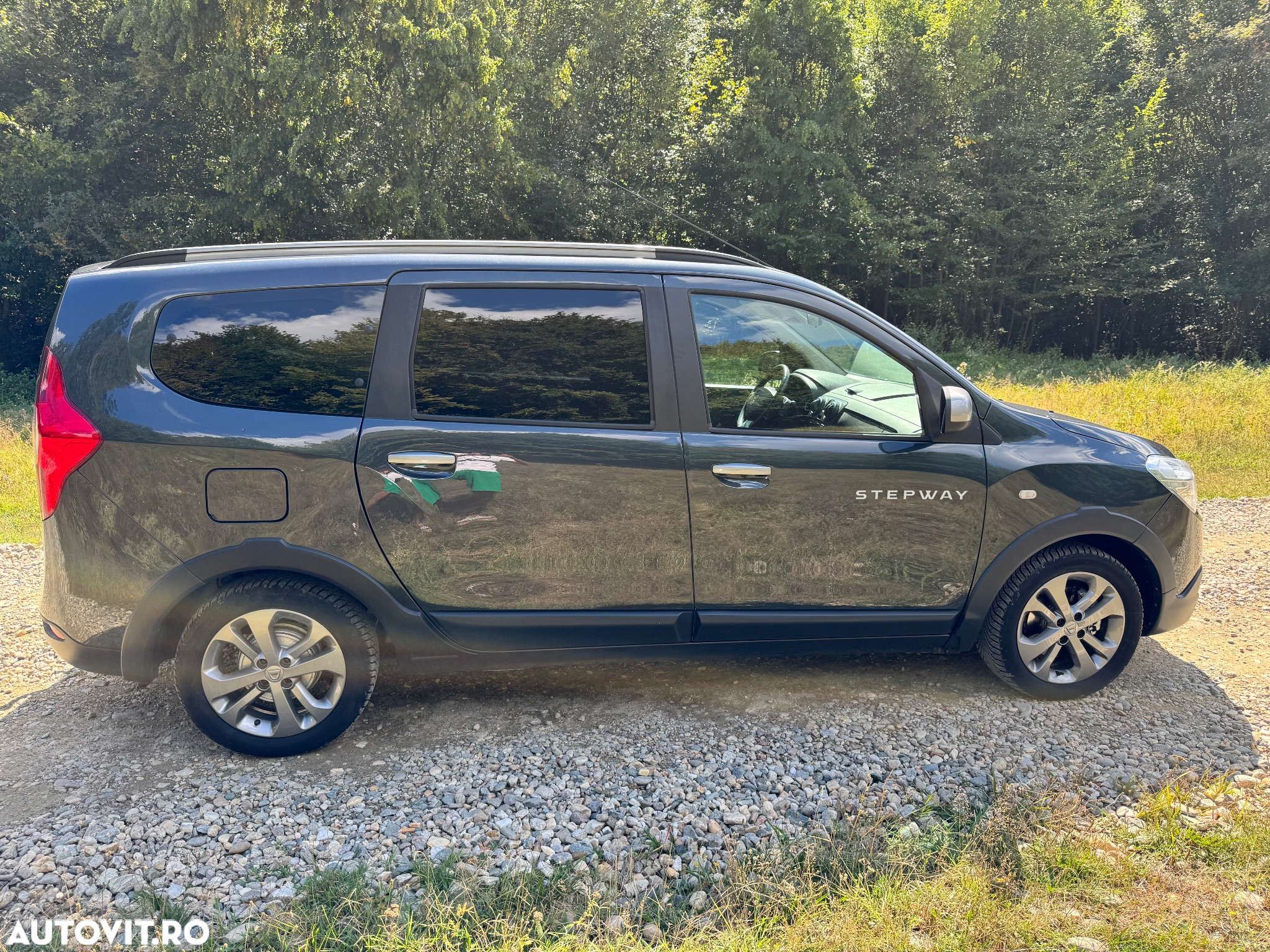 Dacia Lodgy 1.5 dCi 109 CP Stepway - 6
