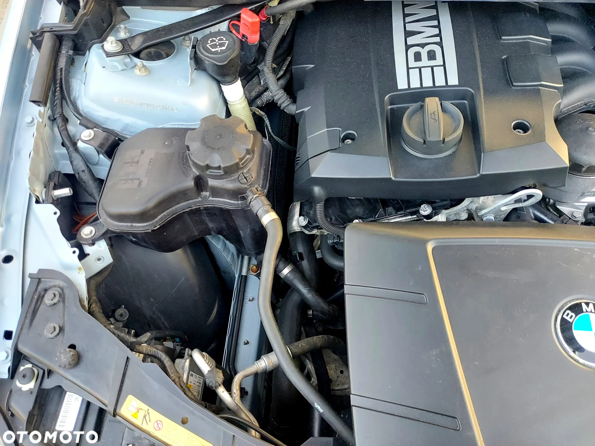 BMW Seria 3 318i - 22