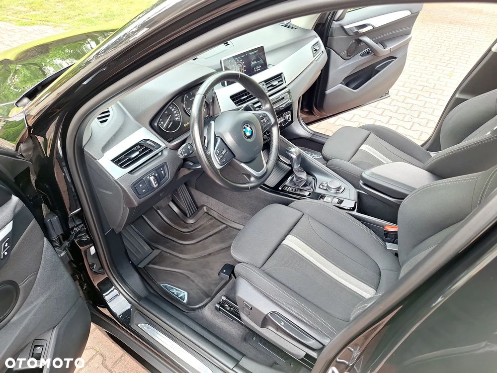 BMW X1 xDrive18d Sport Line - 10