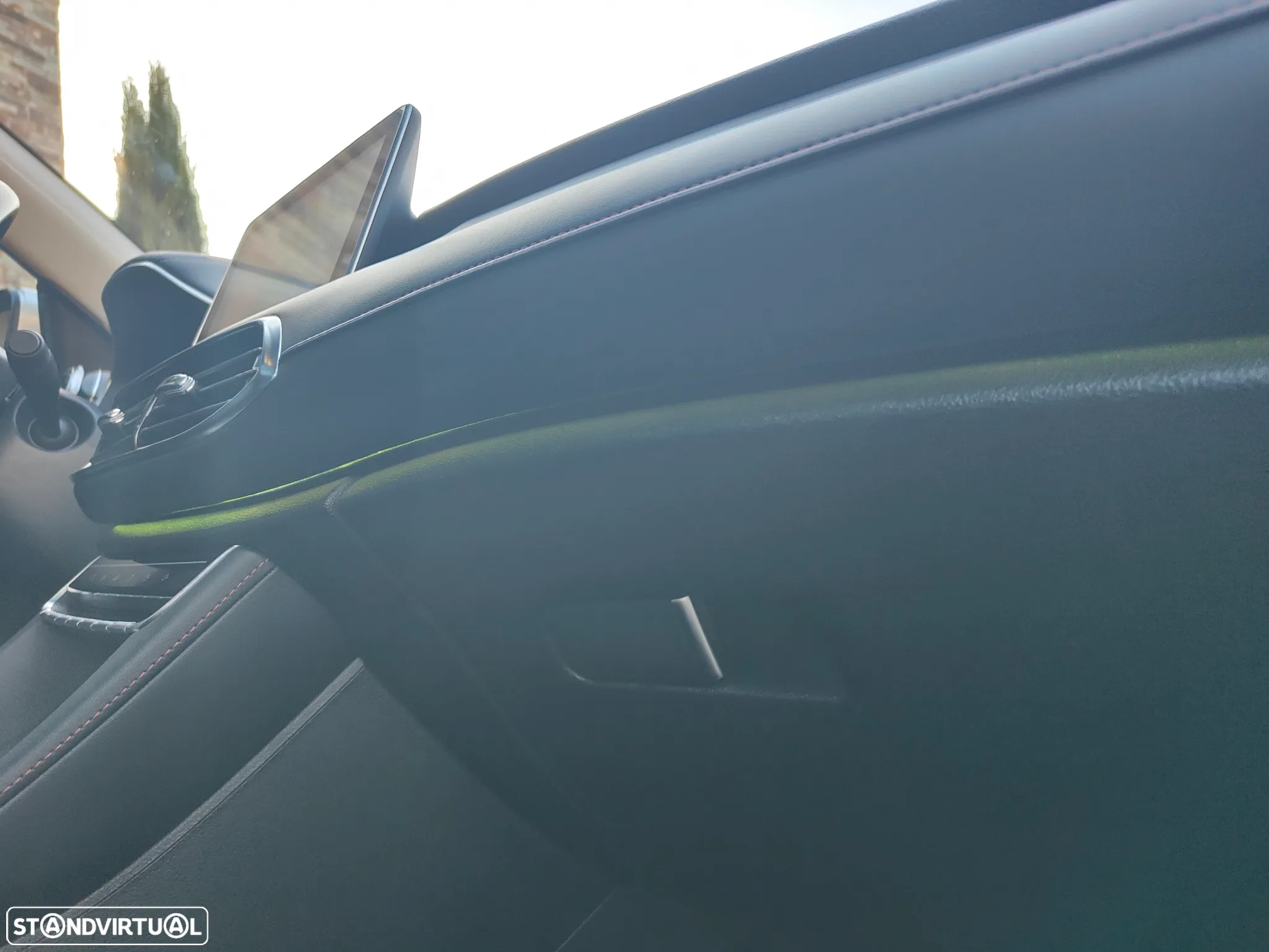 MG EHS 1.5 T-GDI Plug-in Hybrid Luxury - 16