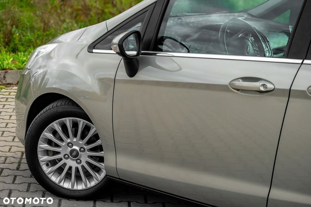 Ford B-MAX 1.0 EcoBoost Titanium - 32