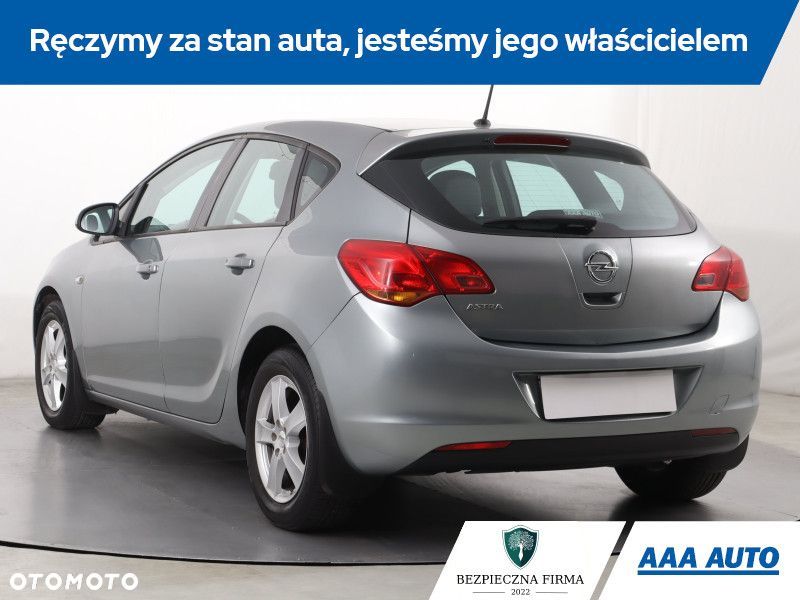 Opel Astra - 5