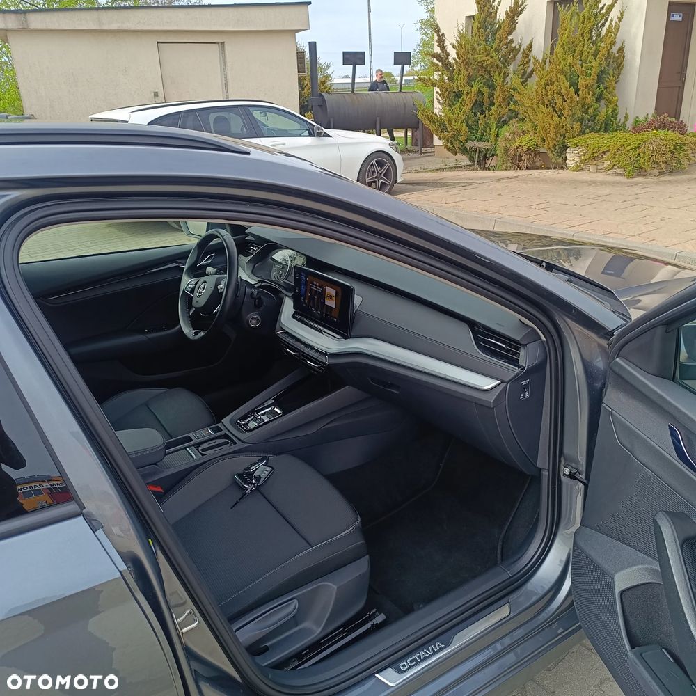 Skoda Octavia 2.0 TDI DSG Selection - 7