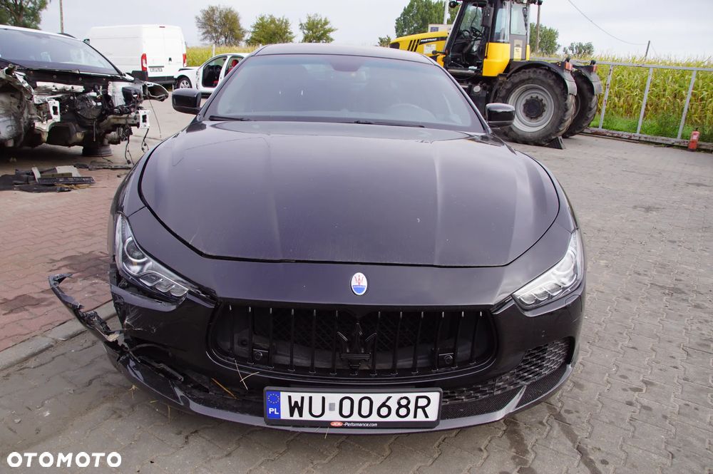 Pojazd na części 692106889 MASERATI GHIBLI 3.0 D 2014 nero vr. 820/a deska konsola silnik kierownica skrzynia drzwi maska zderzak lampa grill felgi 20 cali silnik błotnik szyba - 1