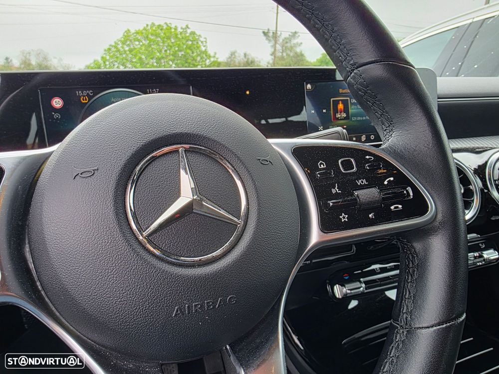 Mercedes-Benz CLA 180 d - 11