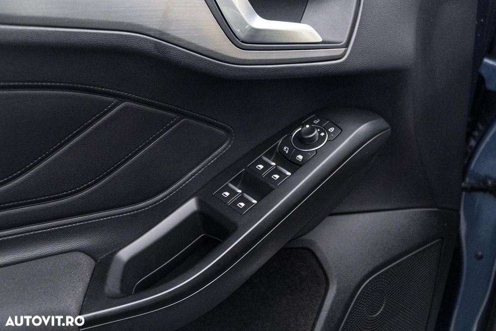 FORD Focus 2022 — imagine 23