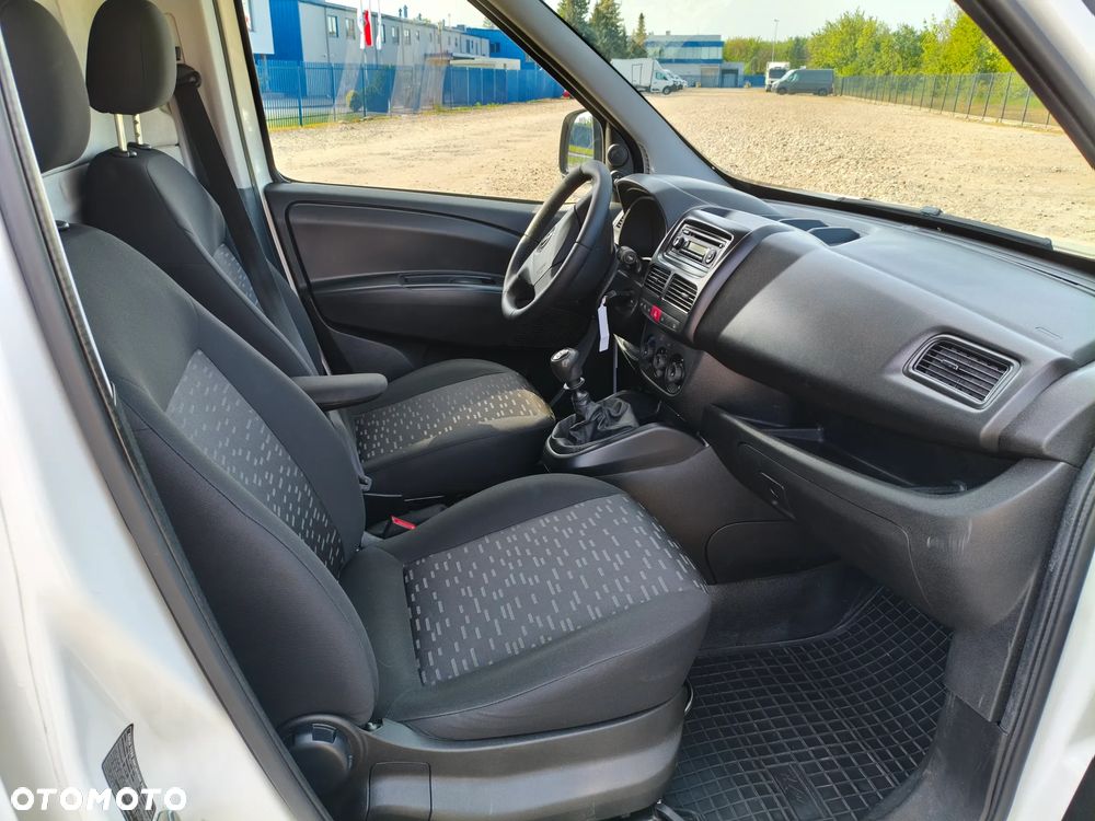Opel COMBO D-VAN !!! Jak NOWY!! Maxi L2H1 !! 100% PEWNY!!! - 26