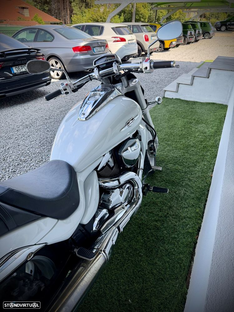 Suzuki Intruder M1800 R - 14