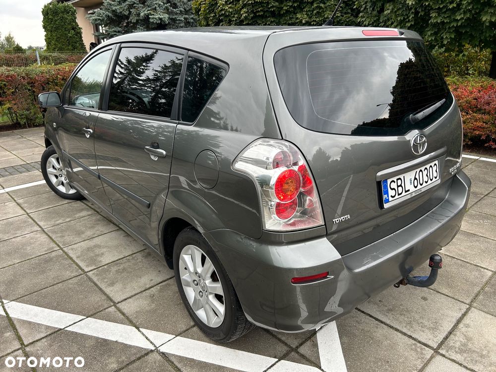 Toyota Corolla Verso 1.8 Edition - 18